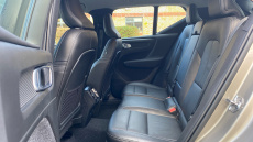 Volvo Xc40 2.0 B4P Inscription 5dr AWD Auto Petrol Estate